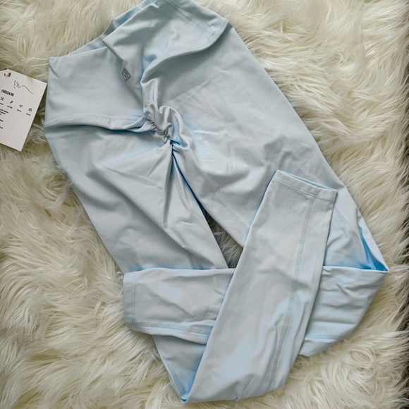 CSB Legging - Picture 2 of 5